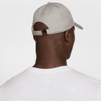 Nike Dri-FIT Club Unstructured Metal Swoosh Cap