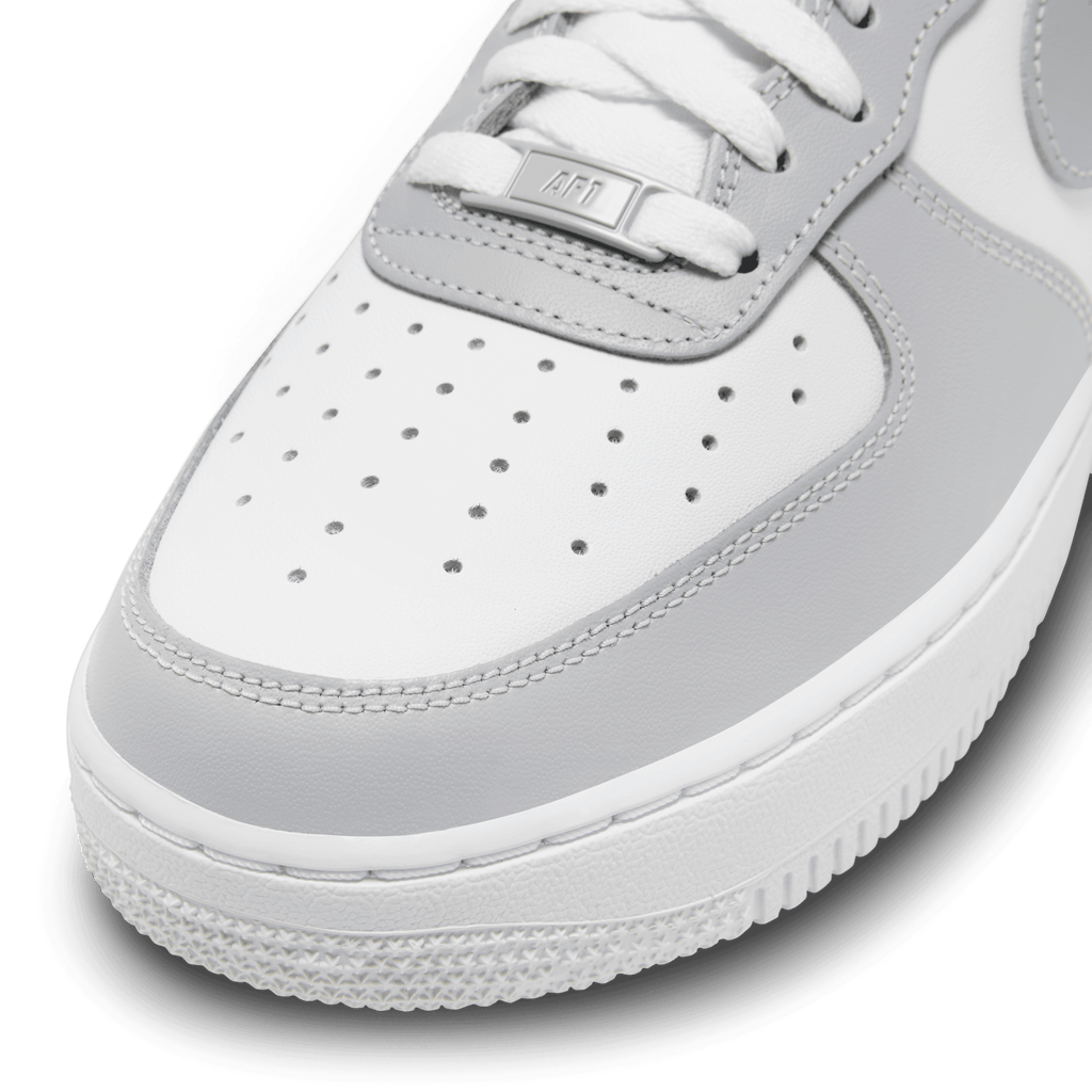 Nike Men's Air Force 1 '07 Casual Shoes
