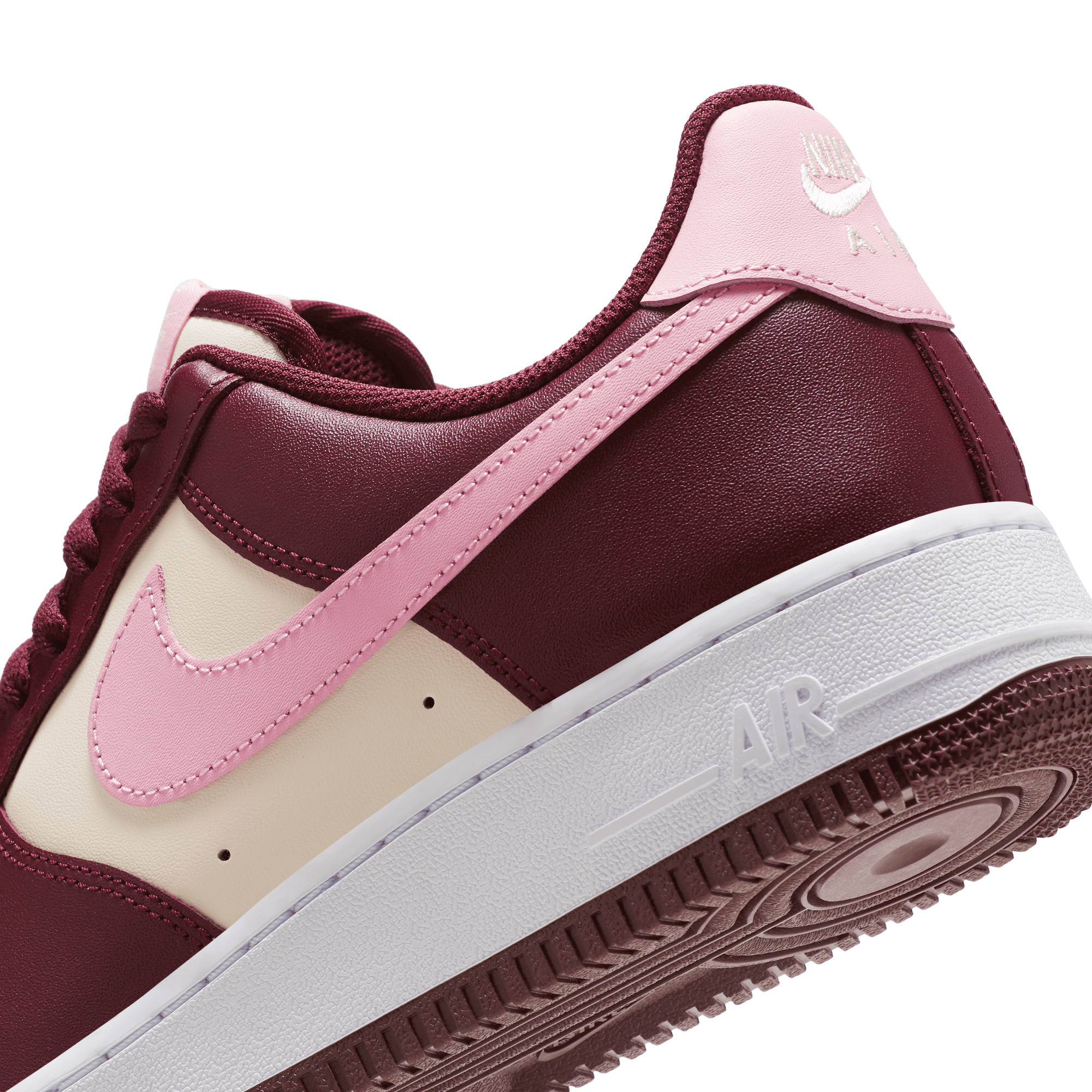 Nike Men's Air Force 1 '07 Casual Shoes