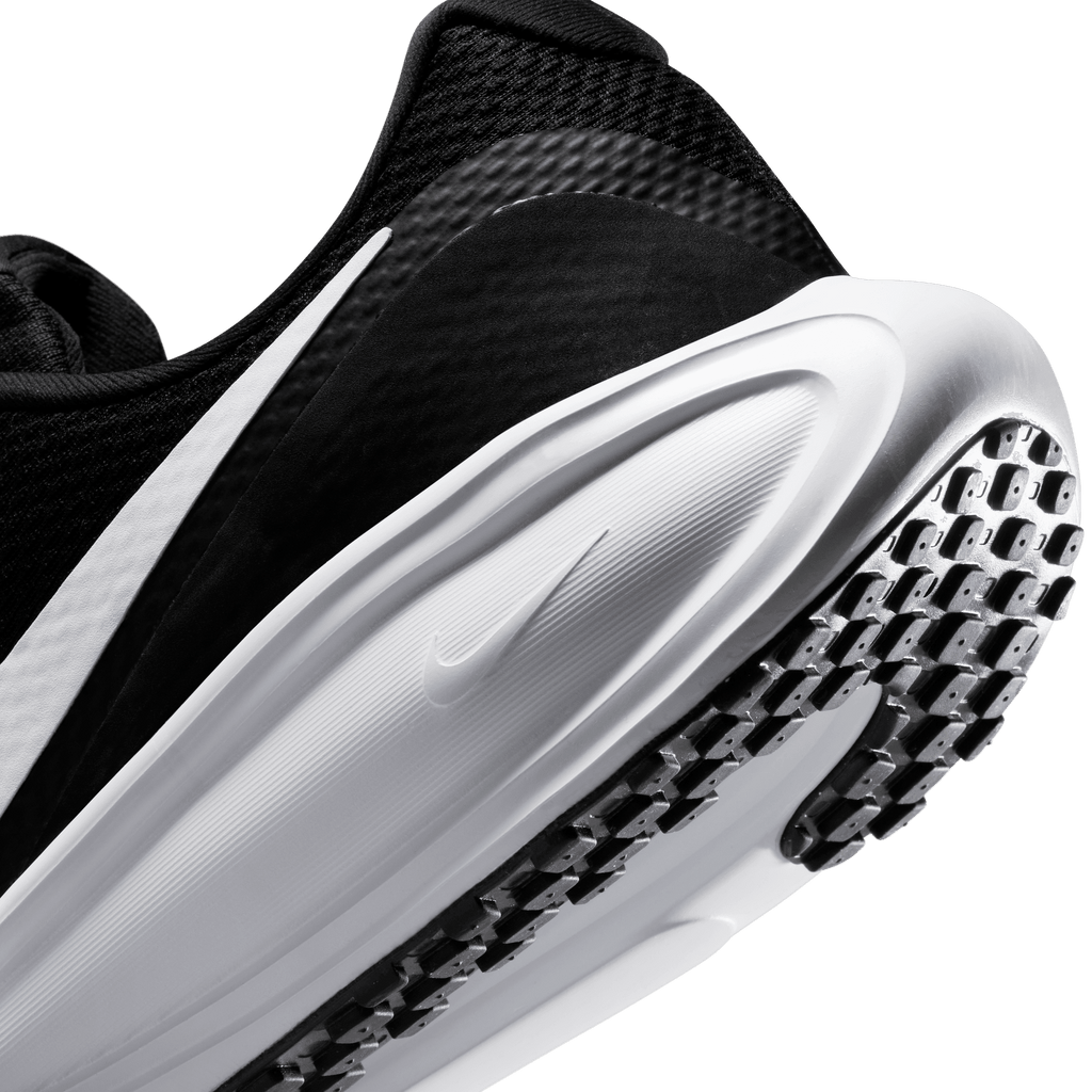 Nike Men's Revolution 8 Road Running Shoes (Extra Wide)