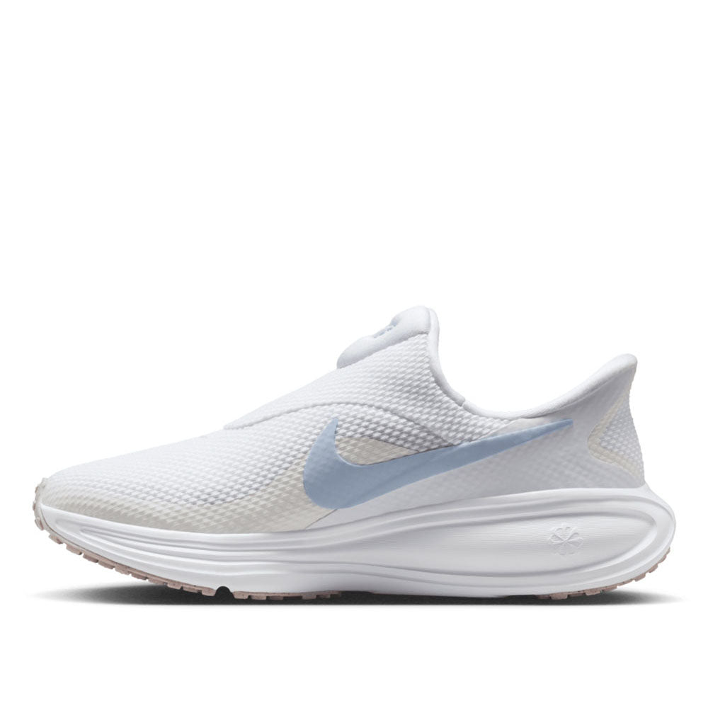 Nike Women's Revolution 8 EasyOn Road Running Shoes