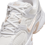 Nike Women's V5 RNR Casual Shoes