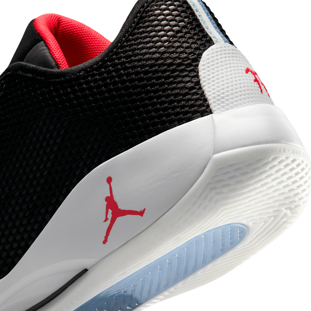 Nike Men's Luka 77 'Bred' Basketball Shoes