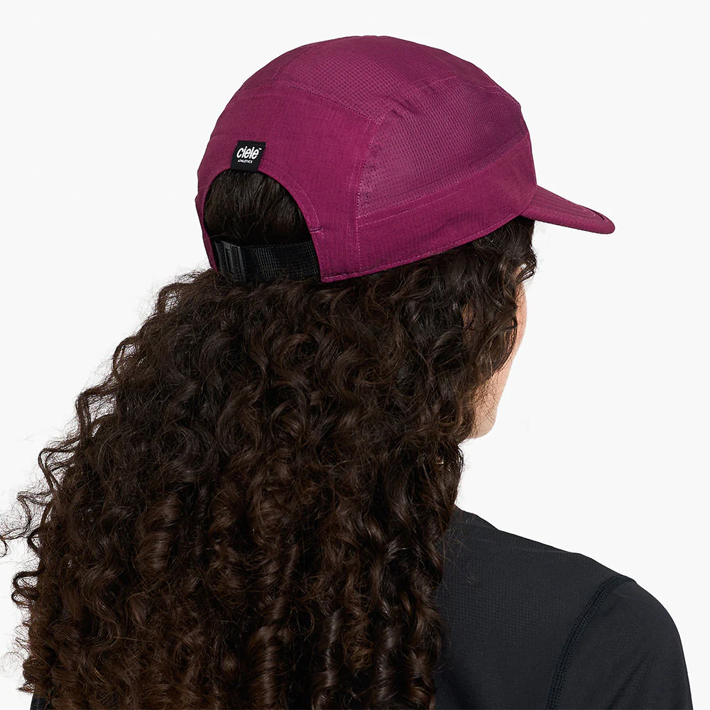 Ciele GOCap SC Field Capital RC Mulberry Running Cap