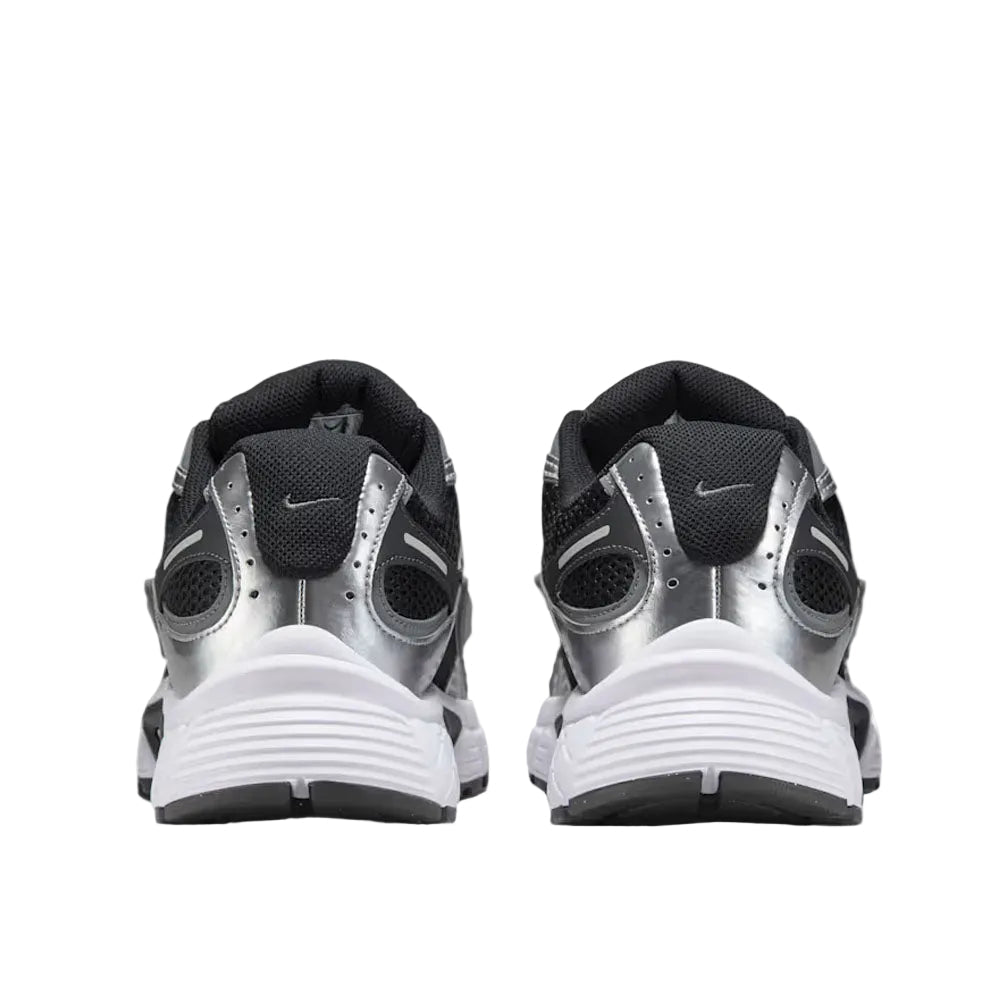 Nike Men's V5 RNR Casual Shoes