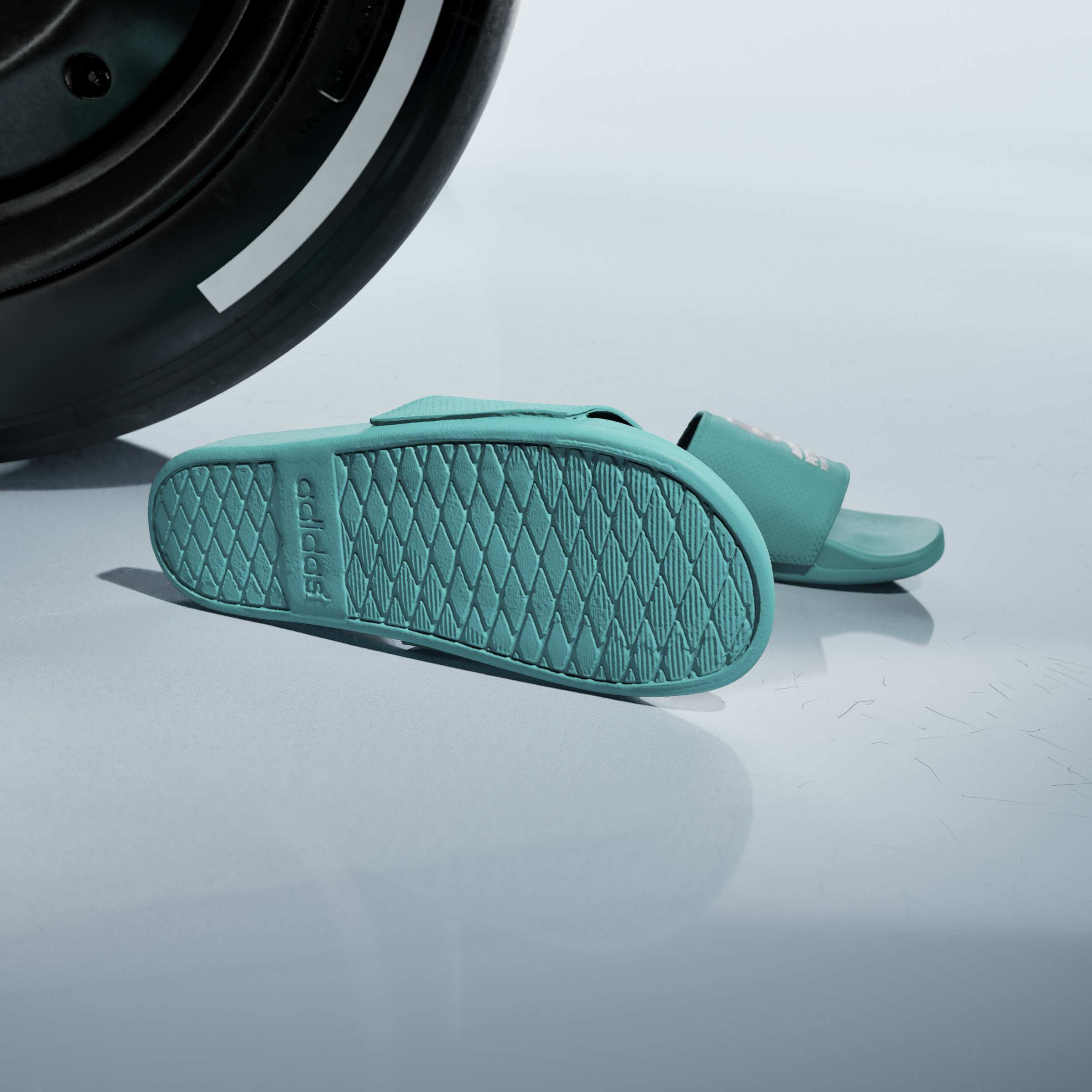 adidas Unisex adilette Comfort MER Slides